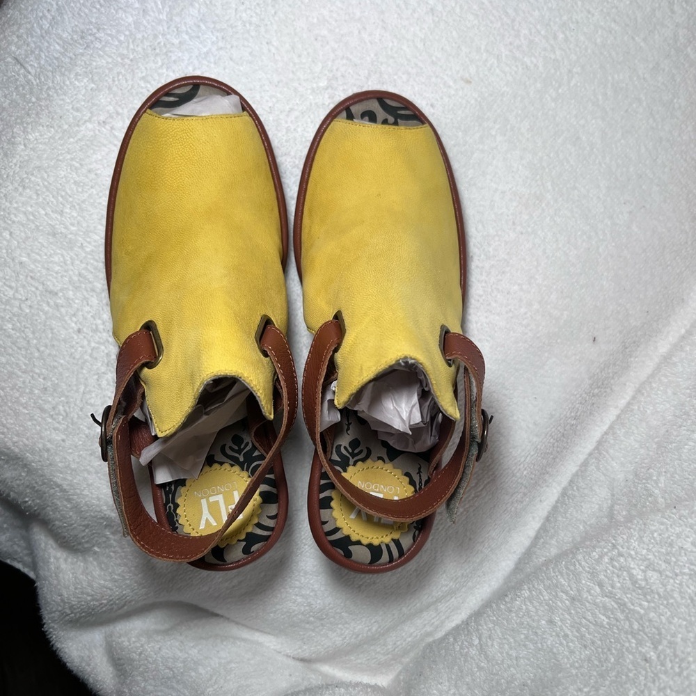 FLY London - Leather heeled sandals - Wena - Burnt yellow -EU38w USA 7  7.5 - Picture 9 of 12